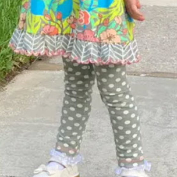 Herringbone Floral Dress & Leggings Outfit - Picture 3 of 11